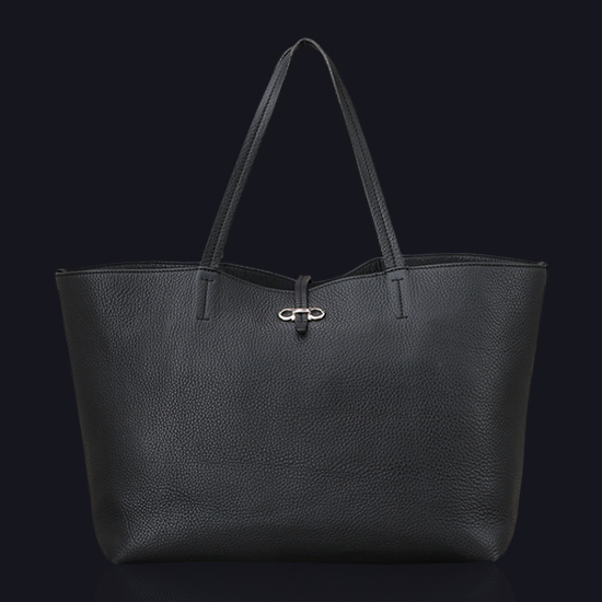 FERRAGAMO(USED)블랙 레더 쇼퍼
