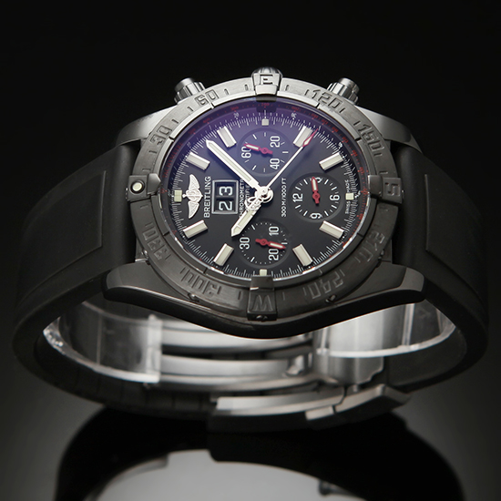 BREITLING(USED) 블랙버드 블랙스틸 리밋 에디션