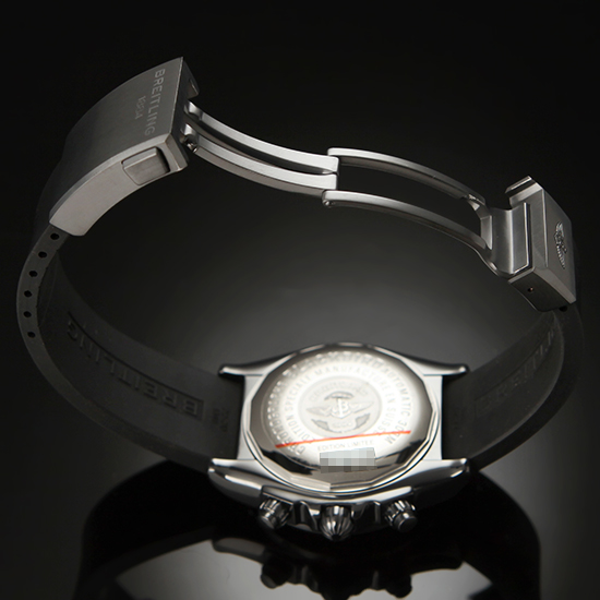 BREITLING(USED) 블랙버드 블랙스틸 리밋 에디션