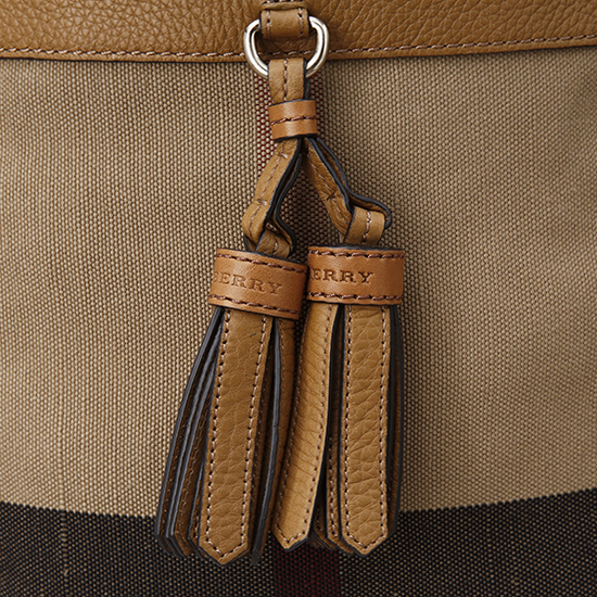 BURBERRY(USED)애쉬비 수잔나 미듐 테슬 숄더백