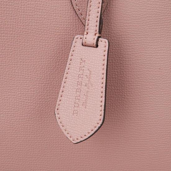 BURBERRY(USED)핑크 레더 숄더백
