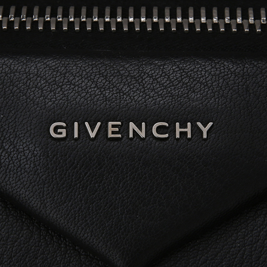 GIVENCHY(USED)안티고나