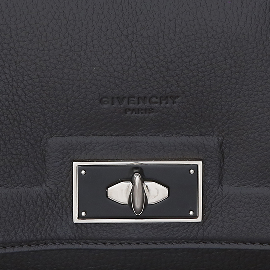 GIVENCHY(USED)샤크SM 숄더백