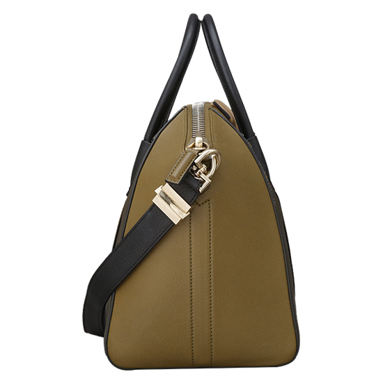 GIVENCHY(USED)안티고나 멀티 미듐