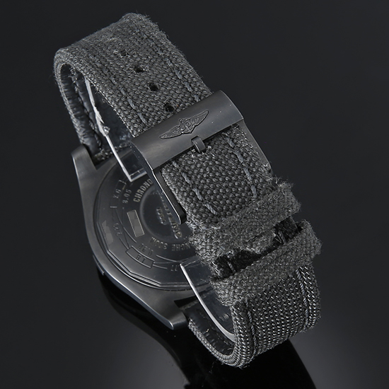BREITLING(USED) 어벤저2 GMT M32390
