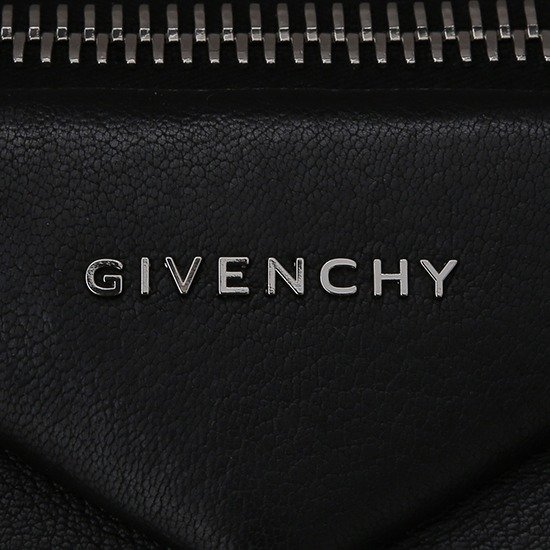 GIVENCHY(USED)안티고나