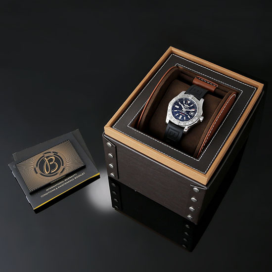 BREITLING(USED)어벤저2 GMT A32390