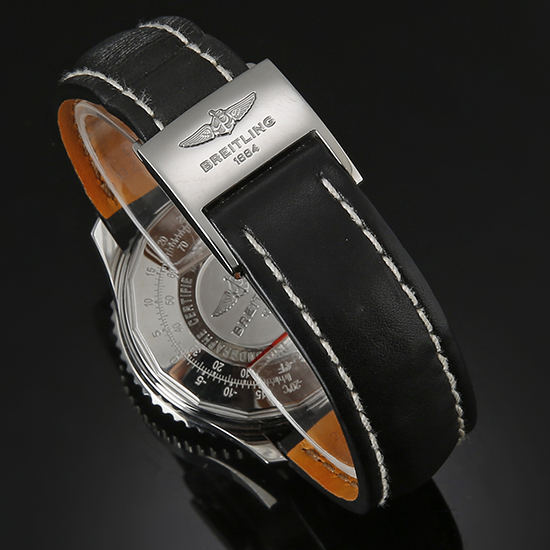 BREITLING(USED) 네비타이머 01 크르노 AB0120