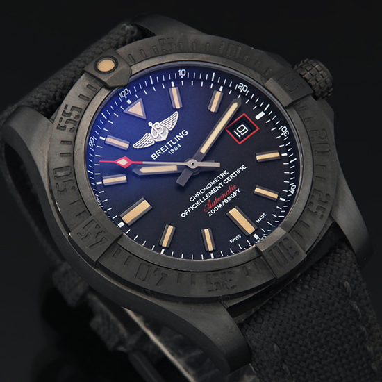 BREITLING(USED) 어벤저 블랙버드
