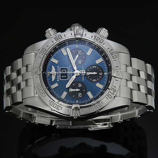 BREITLING(USED) 크로노멧 블랙버드 A44359