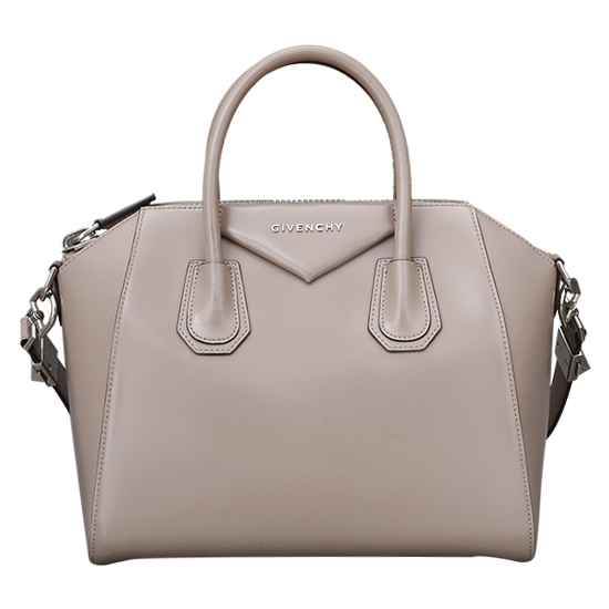 GIVENCHY(USED)안티고나