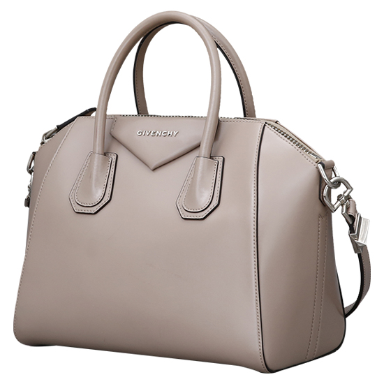GIVENCHY(USED)안티고나
