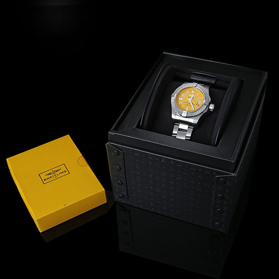 BREITLING(USED) 어벤저2 씨울프