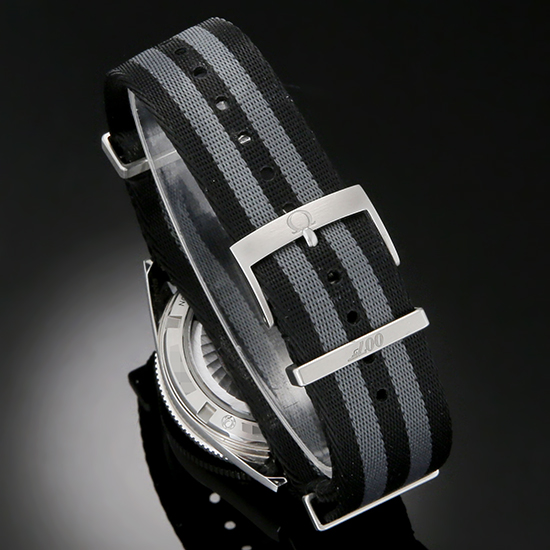 OMEGA(USED)오메가 씨마스터 300 코엑셜 스펙터 리미티드 에디션